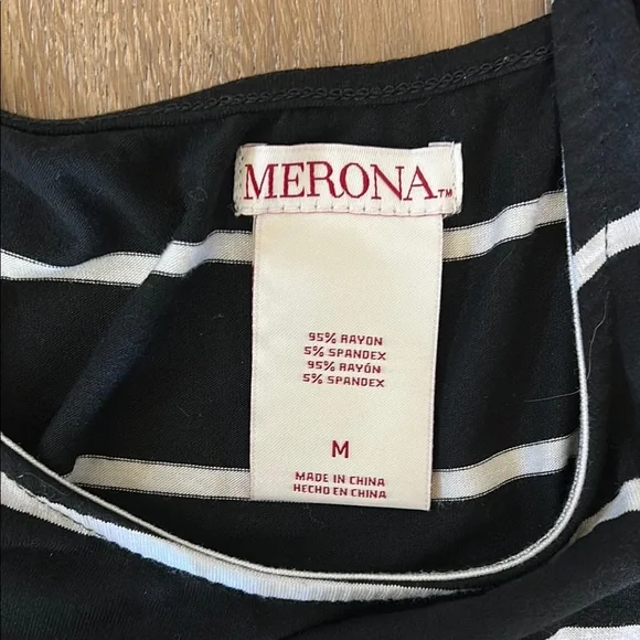 Like new Striped Black and White Maxi Dress Sz M - Picture 2 of 5